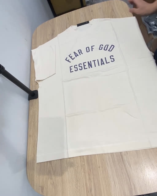 Essentials 24FW 貝殼白 短袖 超大版 大童 XXL-14/16