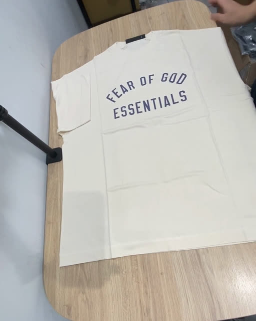 Essentials 24FW 貝殼白 短袖 超大版 大童 XXL-14/16
