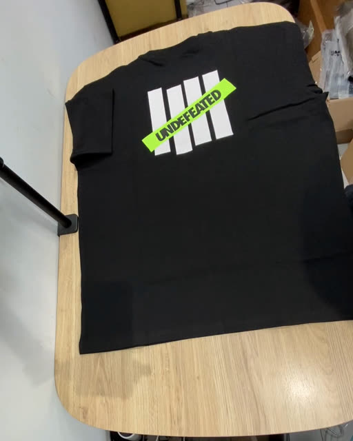 Undefeated 柵欄 26SS 雙面Logo 斜向文字 短袖 黑色 L
