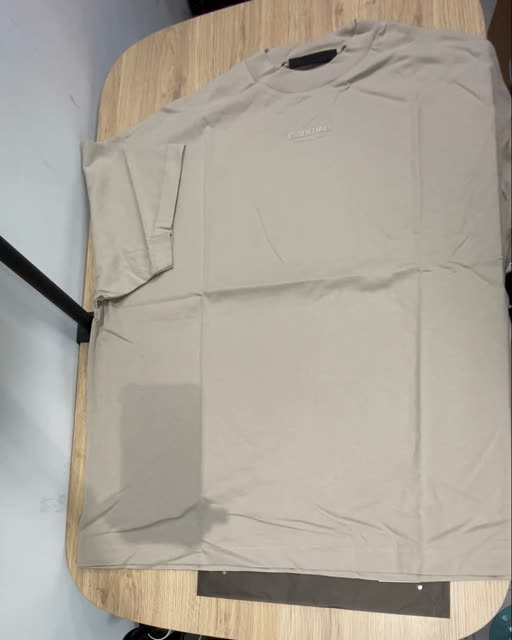 Essentials 23FW 正面小字 大版型 銀雲灰 短袖 M