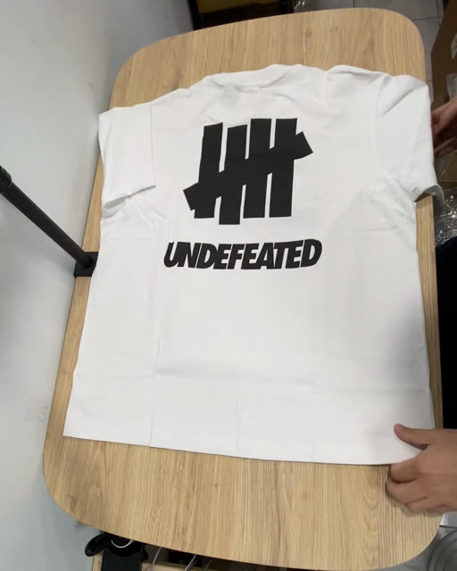 Undefeated 柵欄 26SS 經典Logo 白色 短袖 M
